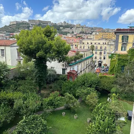 Διαμέρισμα Dal Console - Piazza Bellini - *